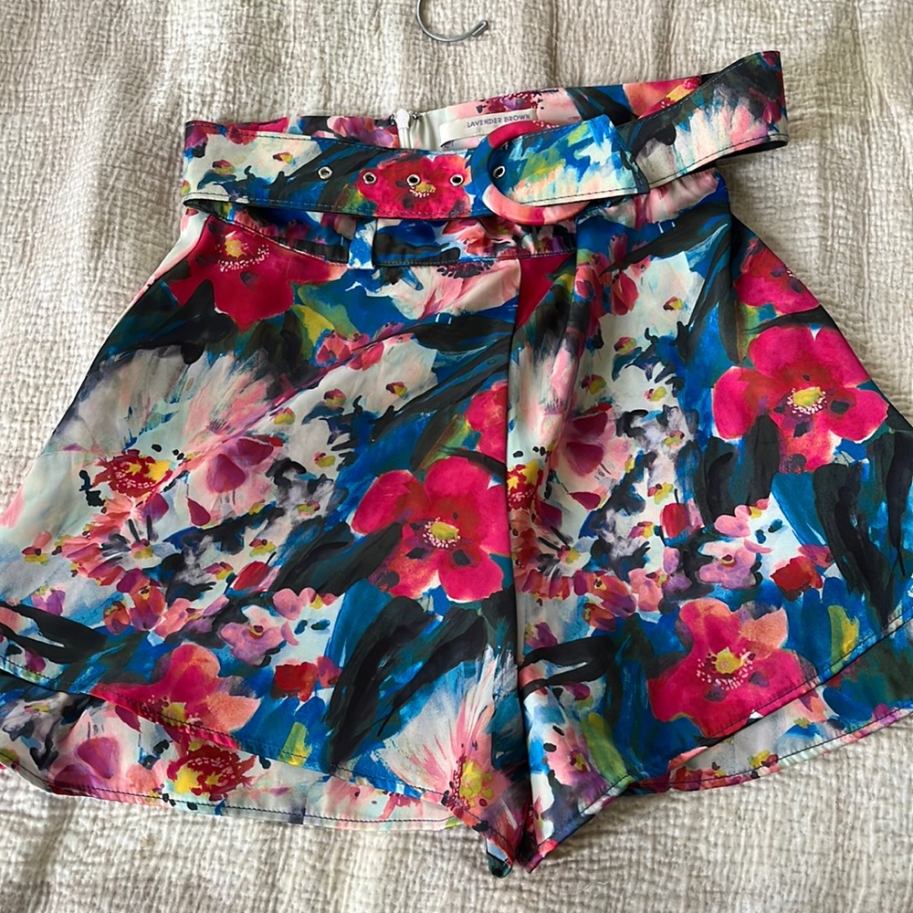 Lavender brown floral shorts with detachable belt